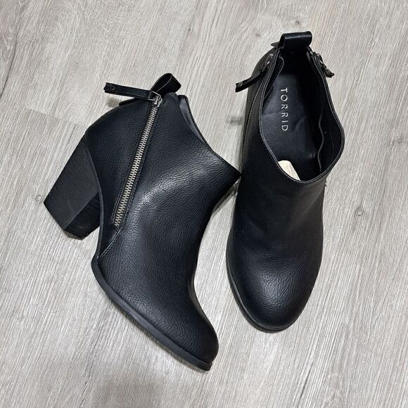 Torrid Side Zip Heel Bootie Black Size 11 WW - Picture 11 of 12